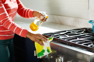 Supremehomerenovators-Kitchen Cleaning